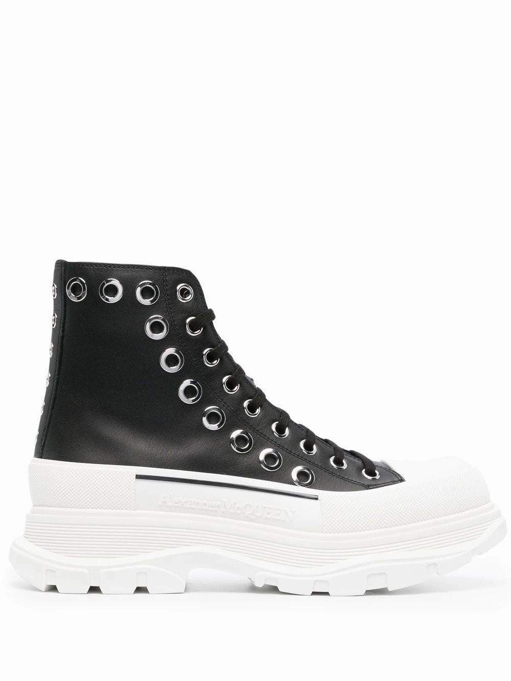 Alexander Mcqueen Men's Tread Slick Ankle Boots Buy Mens Chukkas online shop