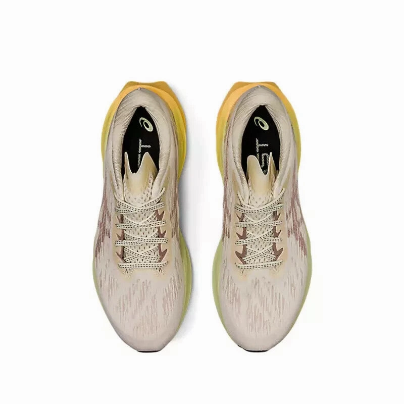 Asics Novablast 3 1011B458.101 Sneaker Mens 15 Cream Fawn Running Shoes EEE4398