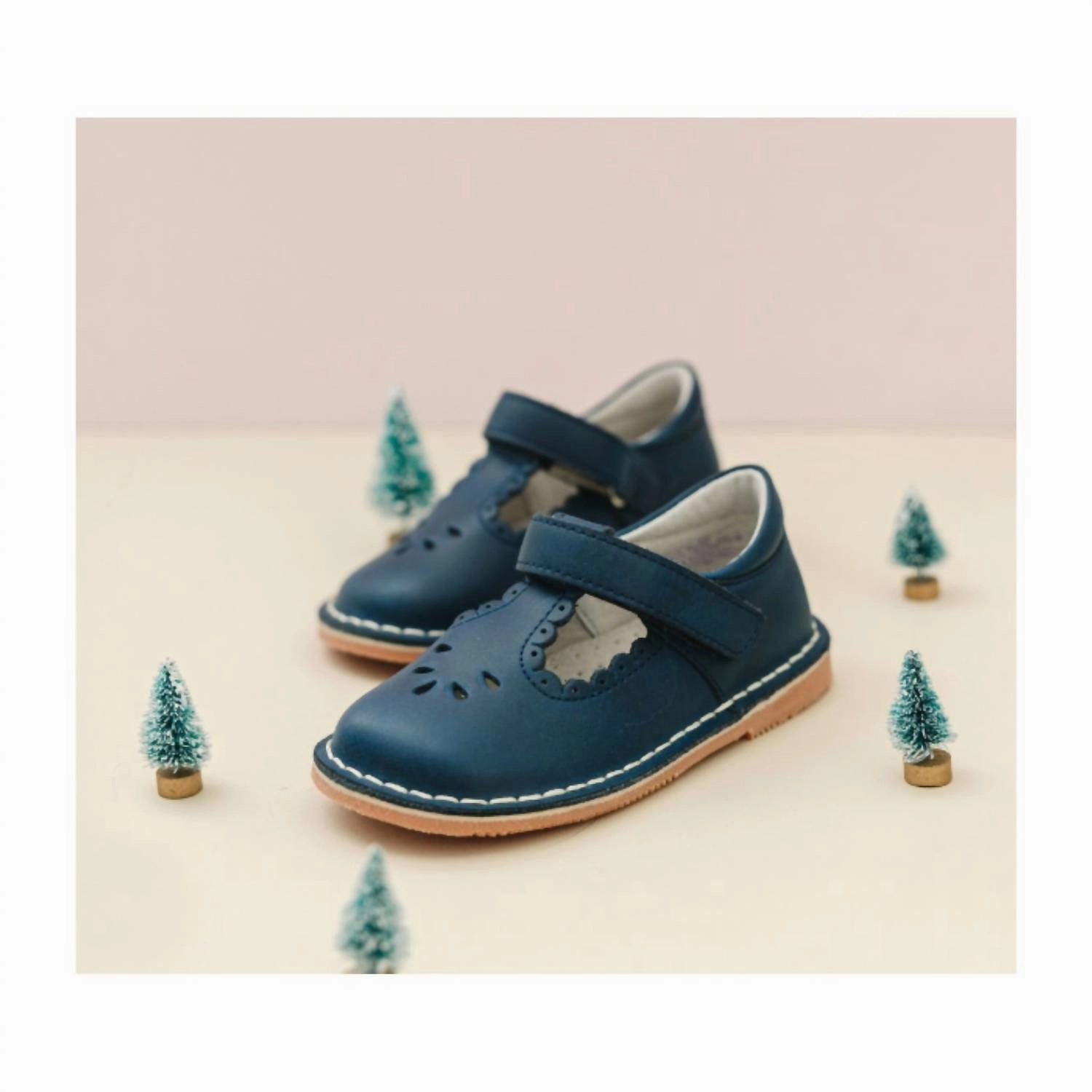 Baby Girl Angie Scalloped Mary Jane Shoes In Navy