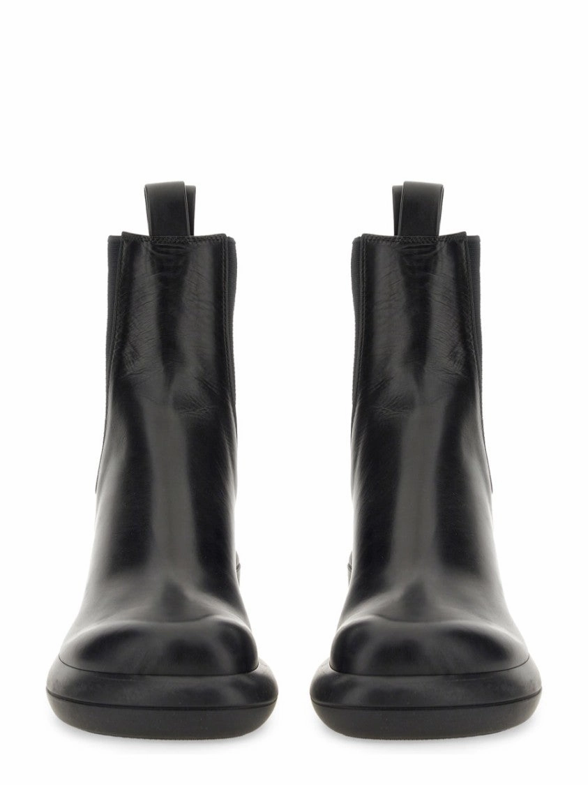 Black Leather Boots With Round Toe