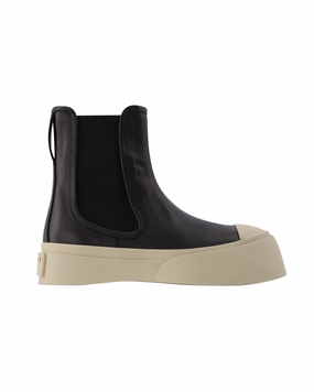 Chelsea Boot Pablo in Black Leather Discount Boots for Women