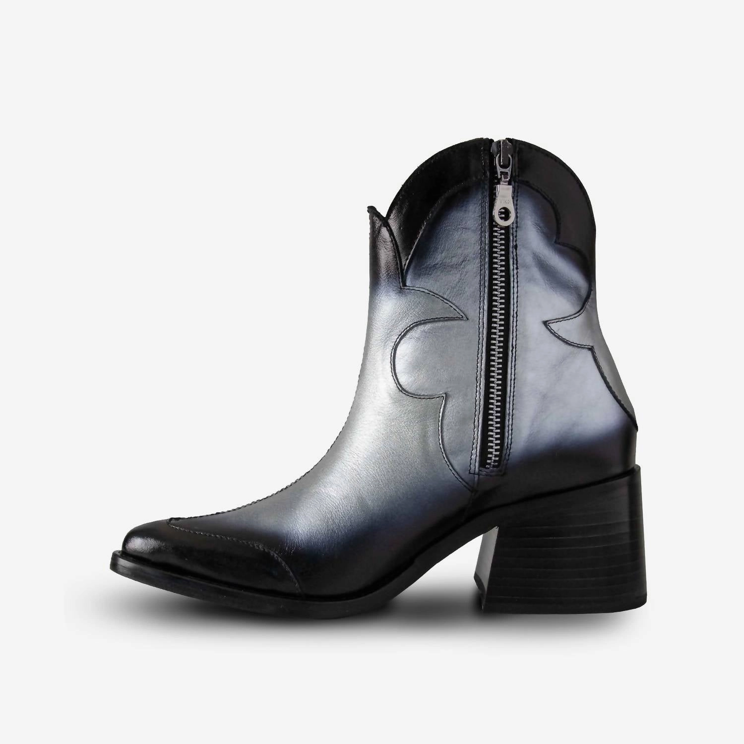 Double Trouble Boots In Silver