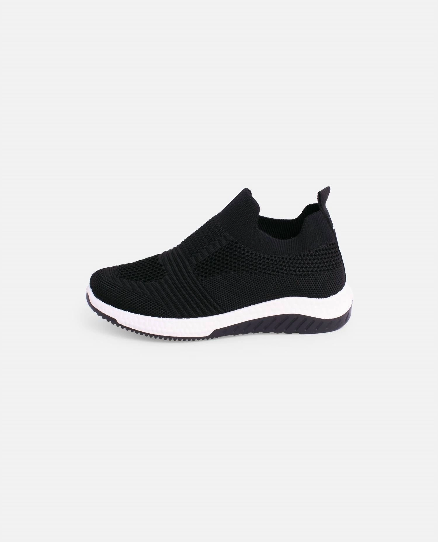 Girls Cheerful Slip On Sneaker In Black