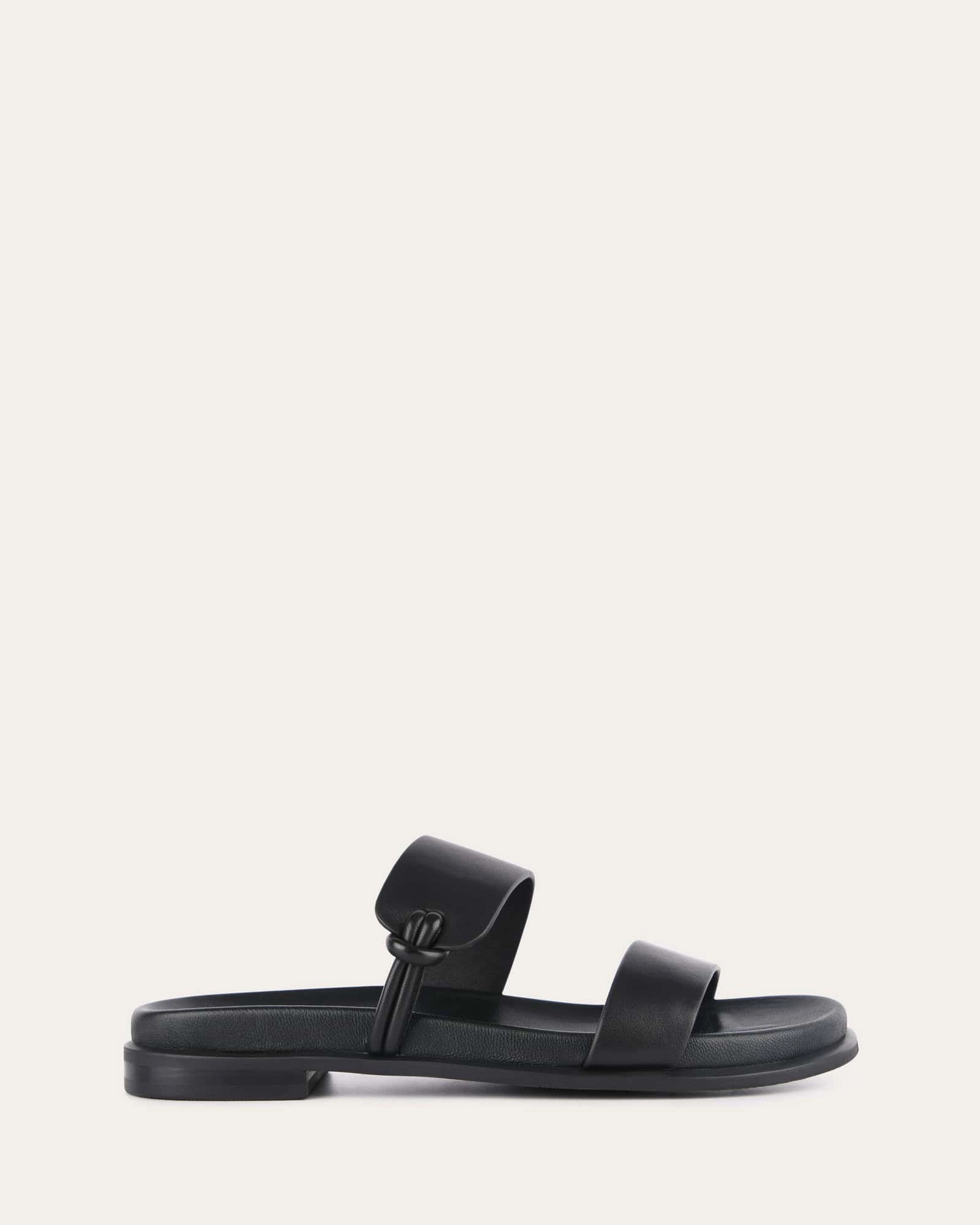 HAYES FLAT SANDALS BLACK LEATHER Womens Sandals on sale