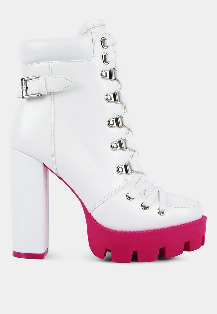 larch cushion collared biker boots