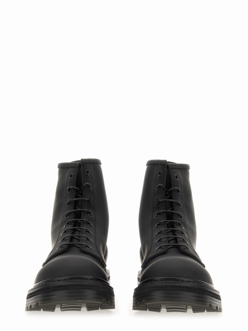 Leather Boots With Tubular Lace-Up Design
