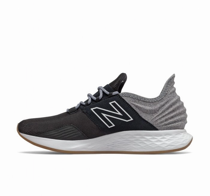 New Balance Fresh Foam Roav MROAVTK Sneakers Men 8.5 Black Running Shoes EEE4116