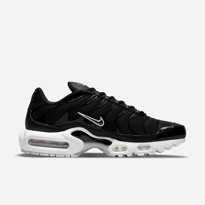 Nike Air Max Plus DM2362-001 Sneakers Womens 6 Black White Running Shoes RHS3571