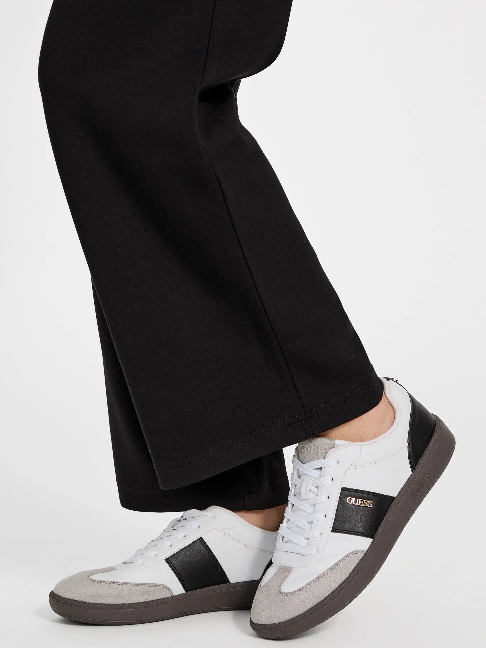 Pelara Striped Low-Top Sneakers