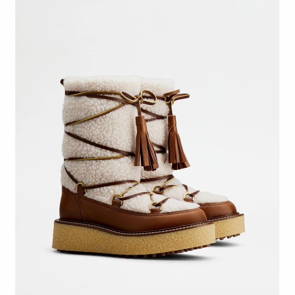 Platform Ankle Boots in Leather and Wool