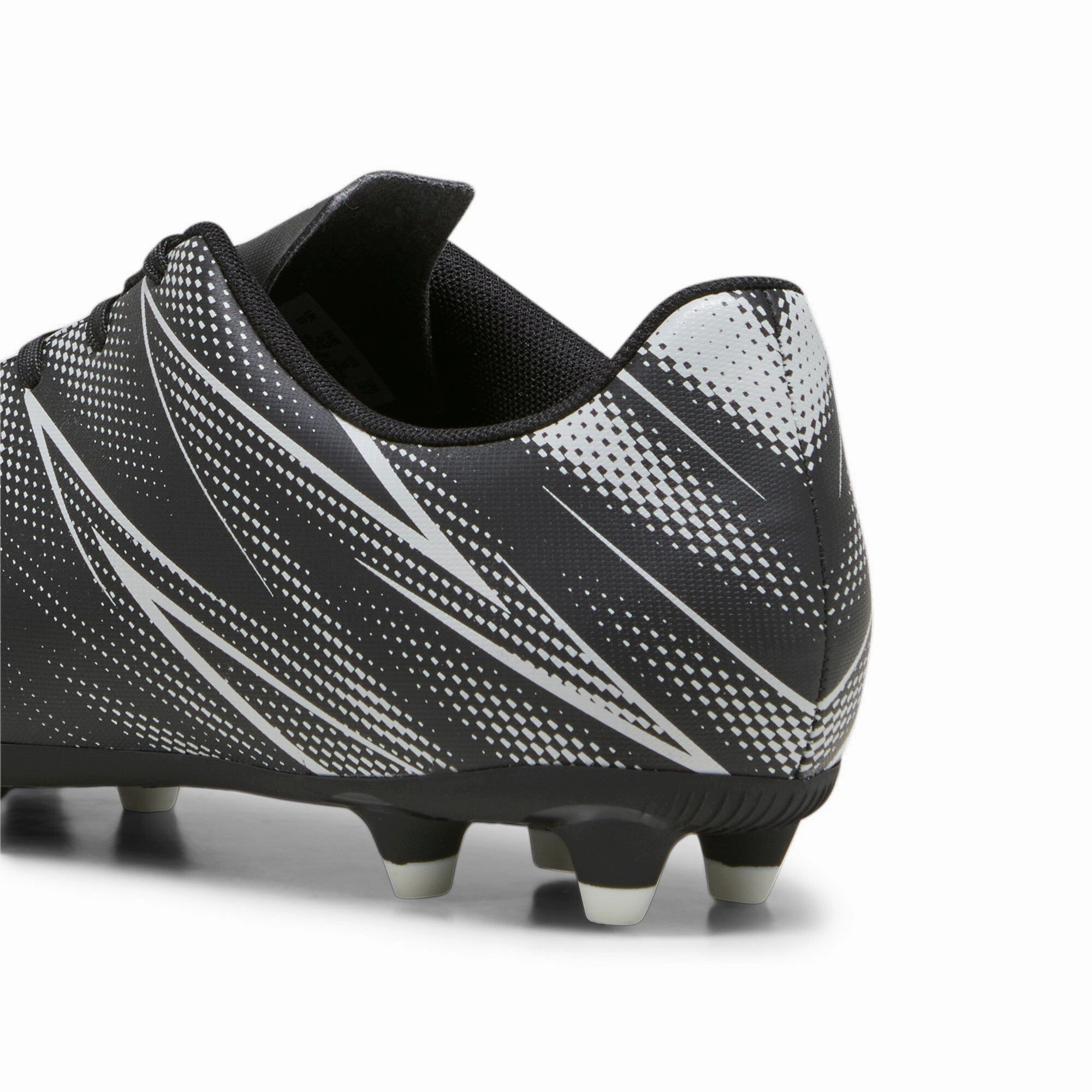 PUMA Men's ATTACANTO FG/AG Football Boots
