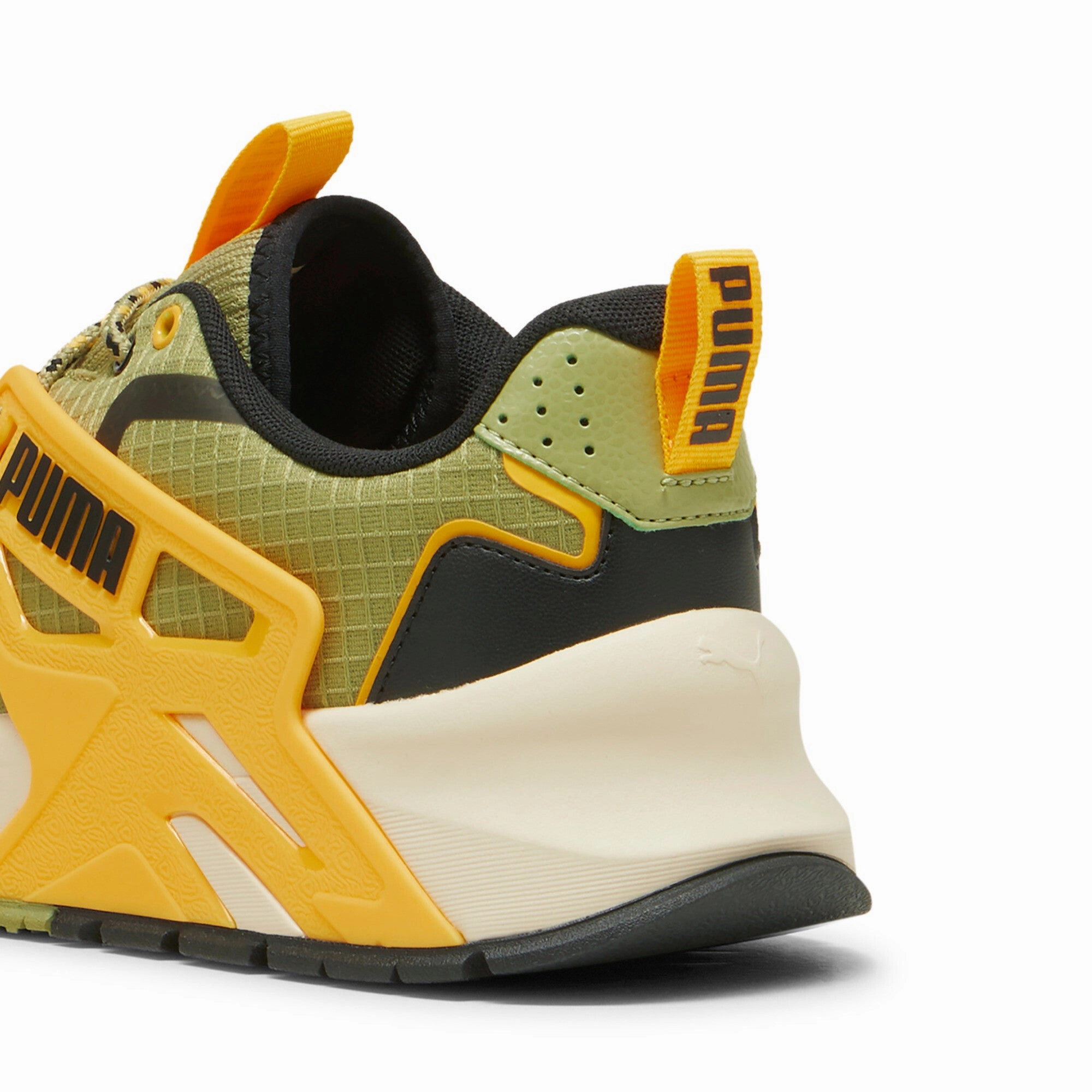 PUMA Men's Pacer  Trail Sneakers Unisex