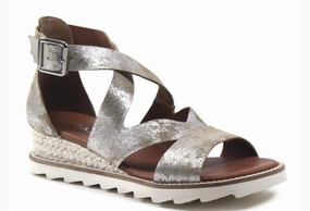 Qu Aint Sandal In Silver Womens Sandals with big discounts