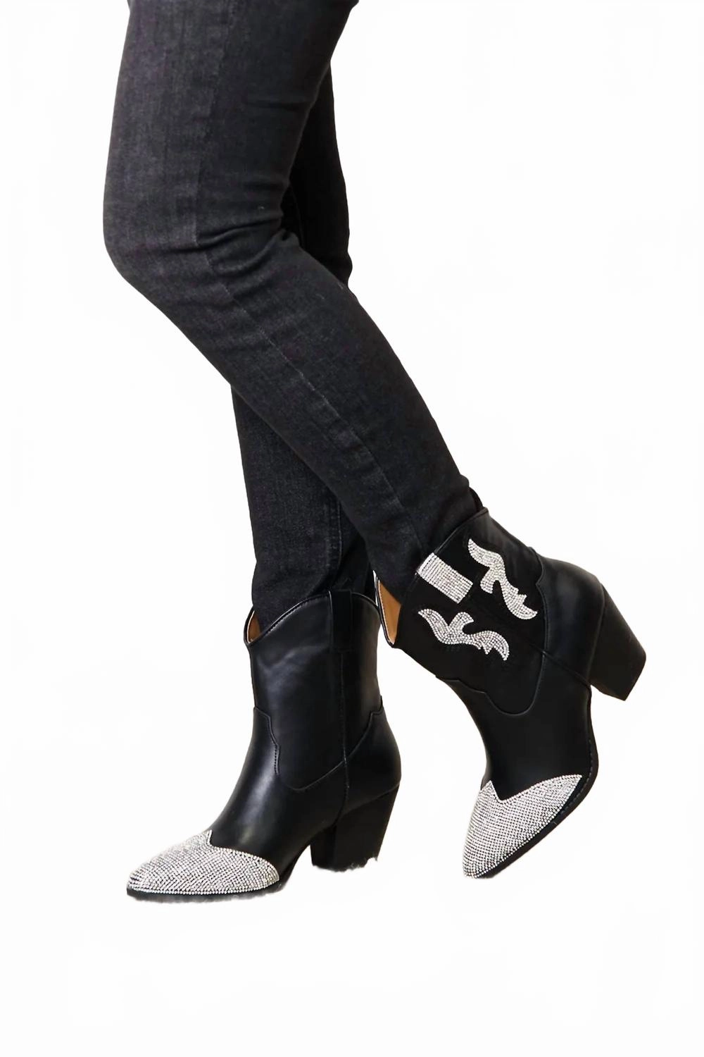 Rhinestone Pointed Boots In Black