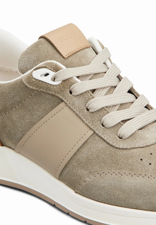 Tod's Sneakers in Suede