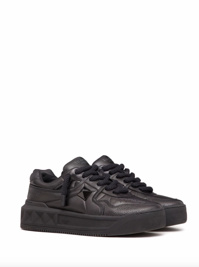 Valentino Garavani ONE STUD XL Low-Top Sneaker in nappa leather