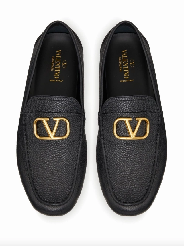 Valentino Garavani VLogo signature driving shoe in grainy calfskin leather