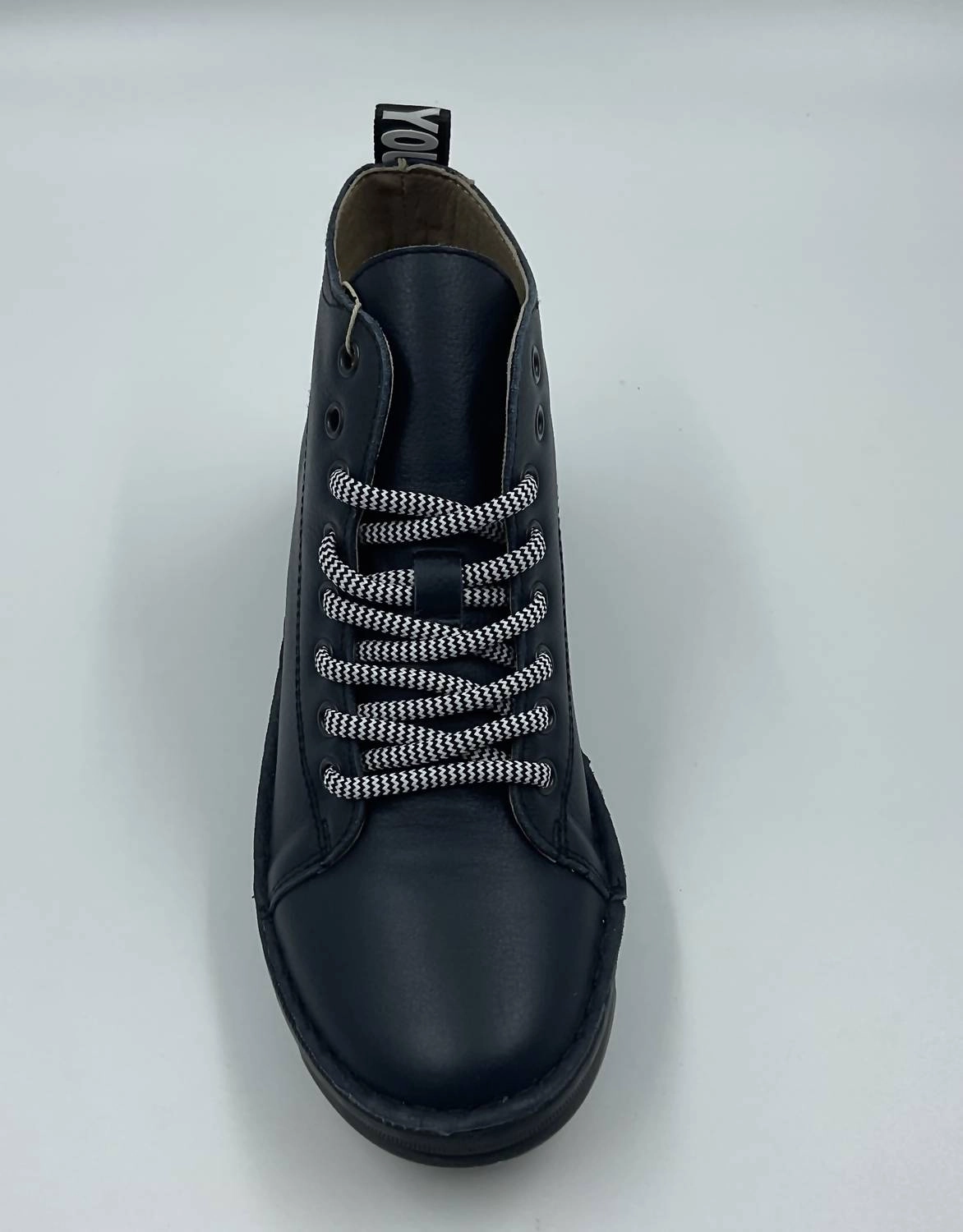 Women's 29602 Lace Up Boot In Black