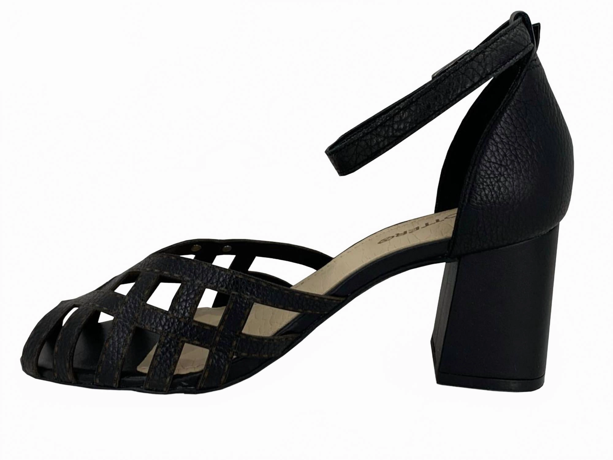 Women's Botingrio 809 Sandal In Black Womens Slip-On Sandals clearance