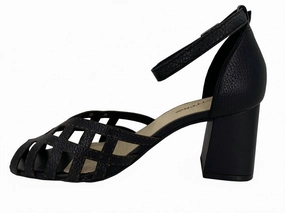 Women's Botingrio 809 Sandal In Black Womens Slip-On Sandals clearance