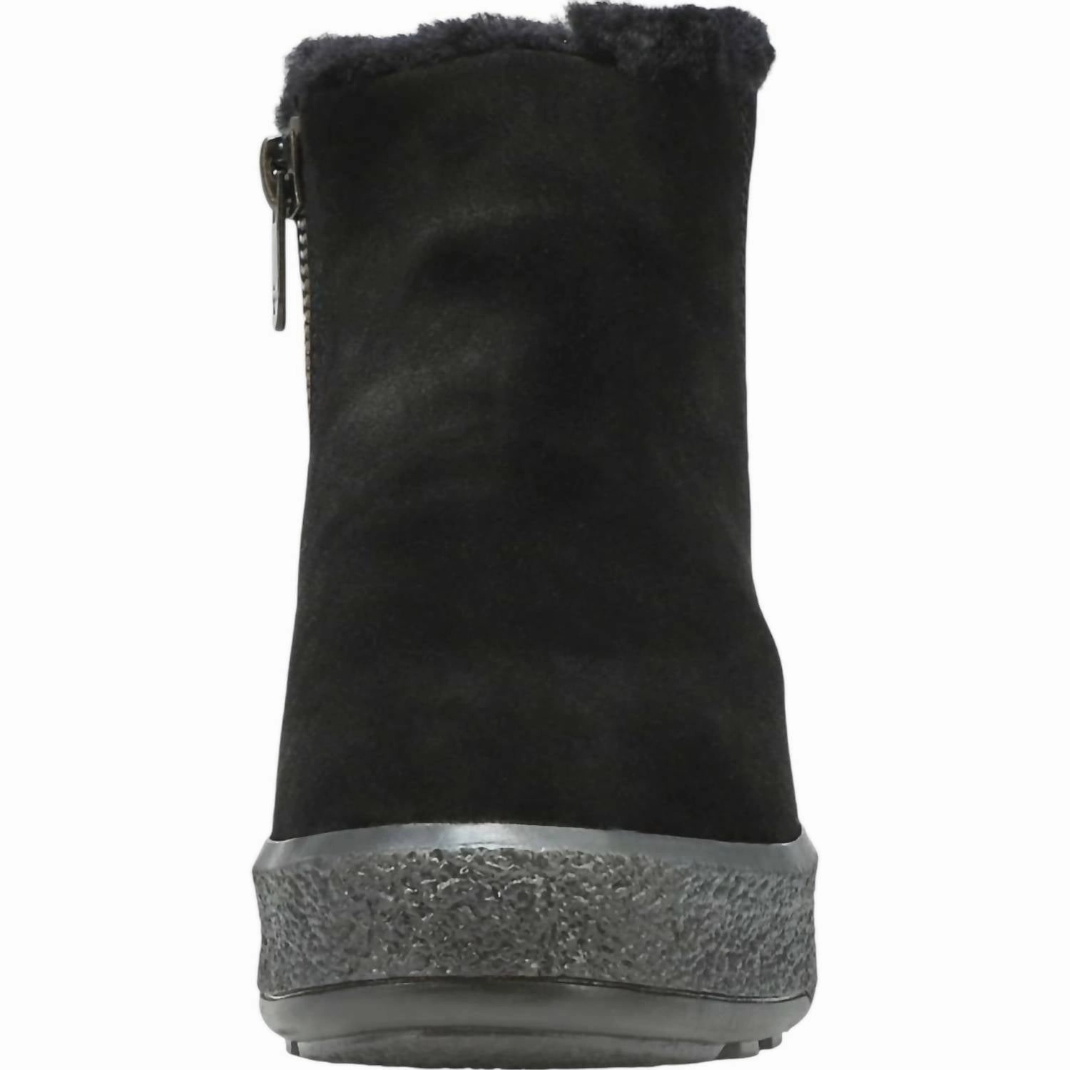 Women's Broom Boots In Black