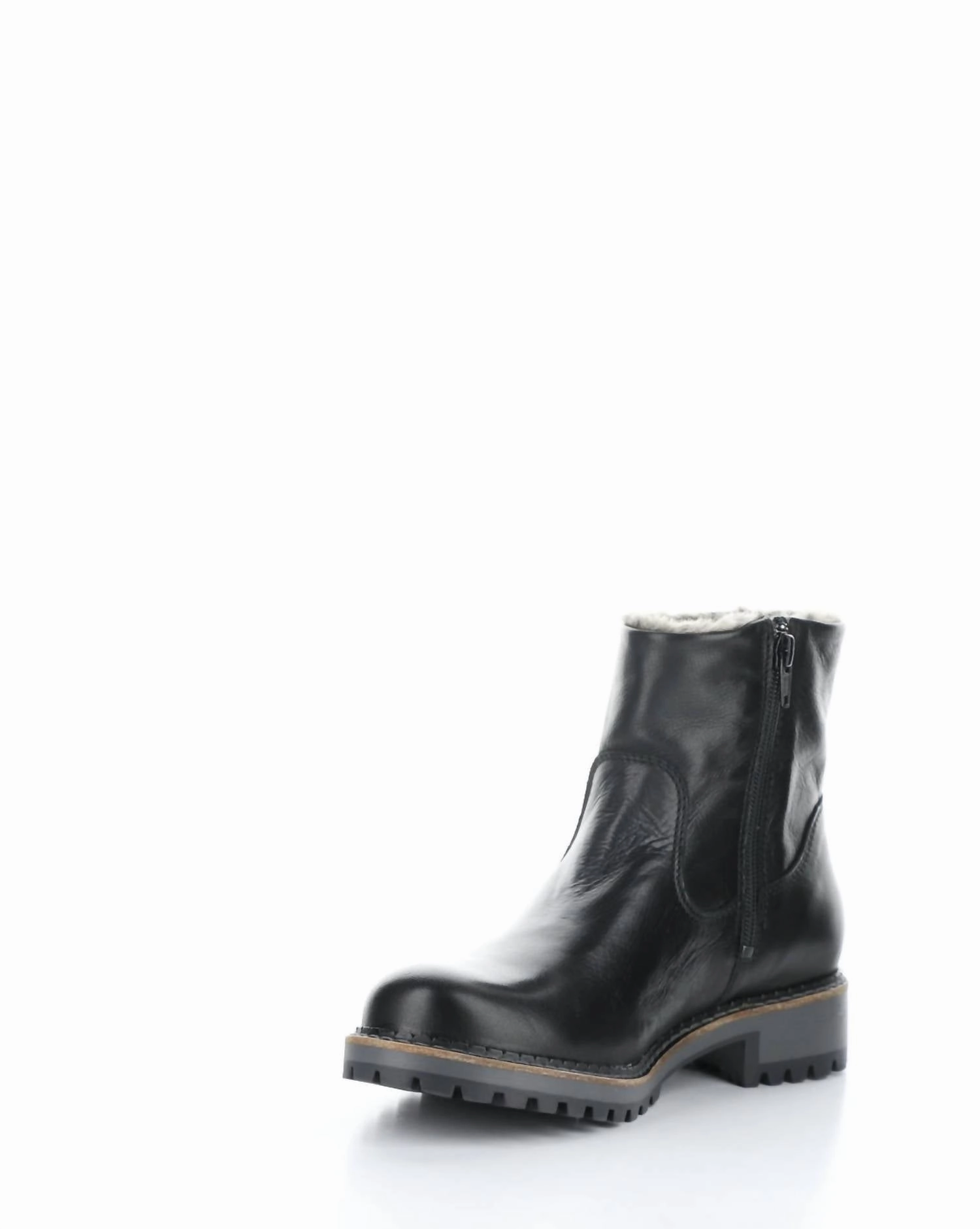Women's Calib Round Toe Boots In Black Feel