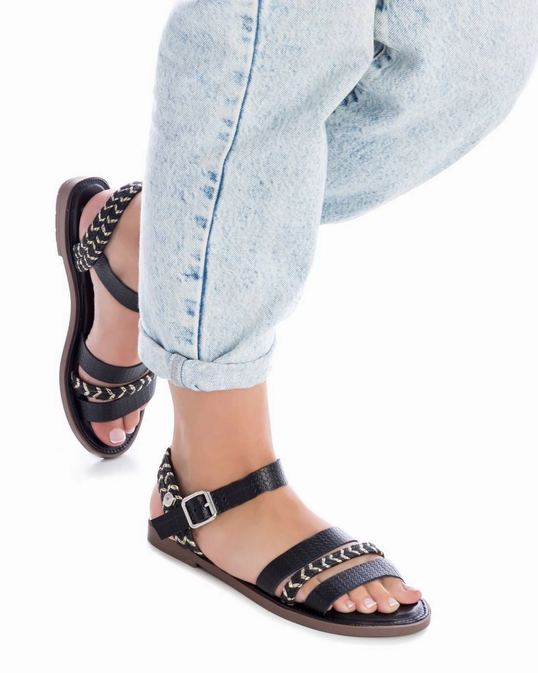 Women's Casual Flat Strappy Sandals By XTI_