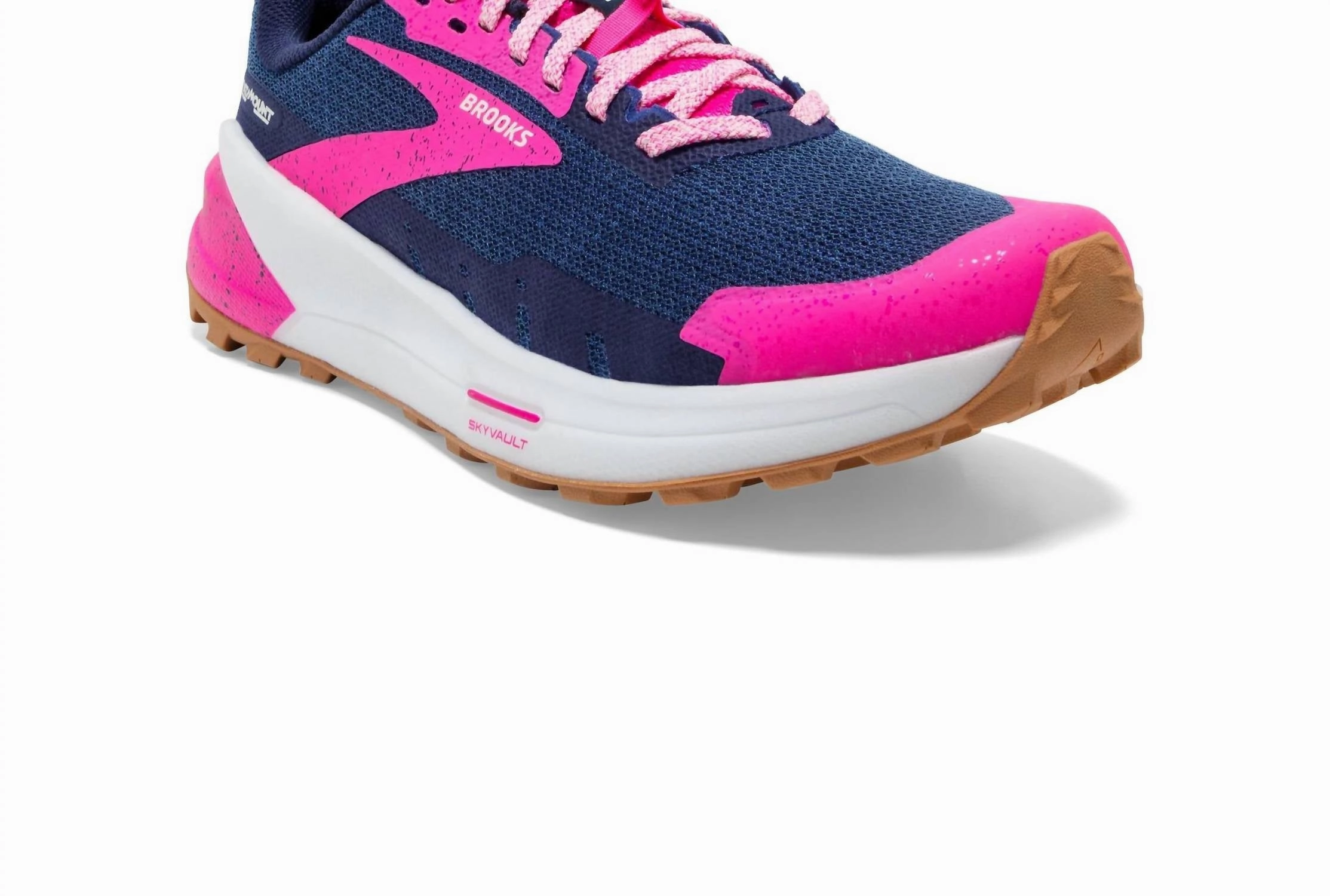 Women's Catamount 2 Running Shoes In Peacoat/pink/biscuit