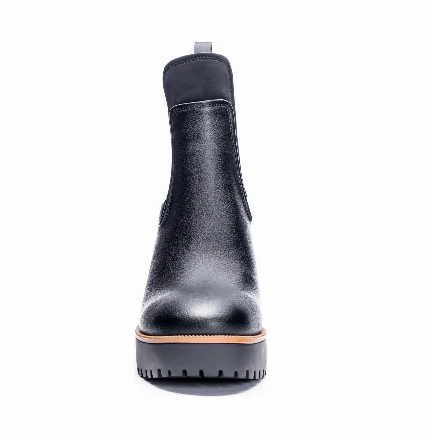 Women's Chelsea Boot In Black