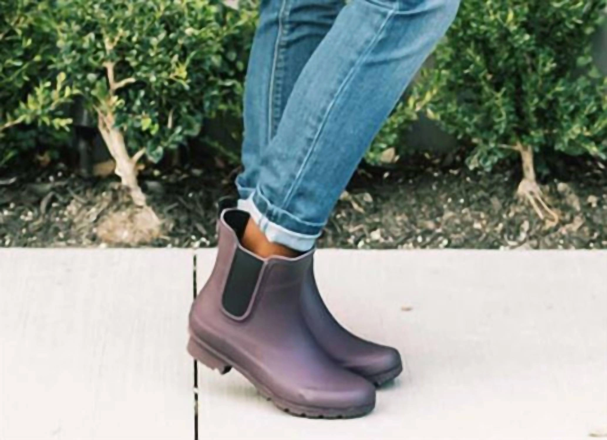 Women's Chelsea Rain Boots In Eggplant