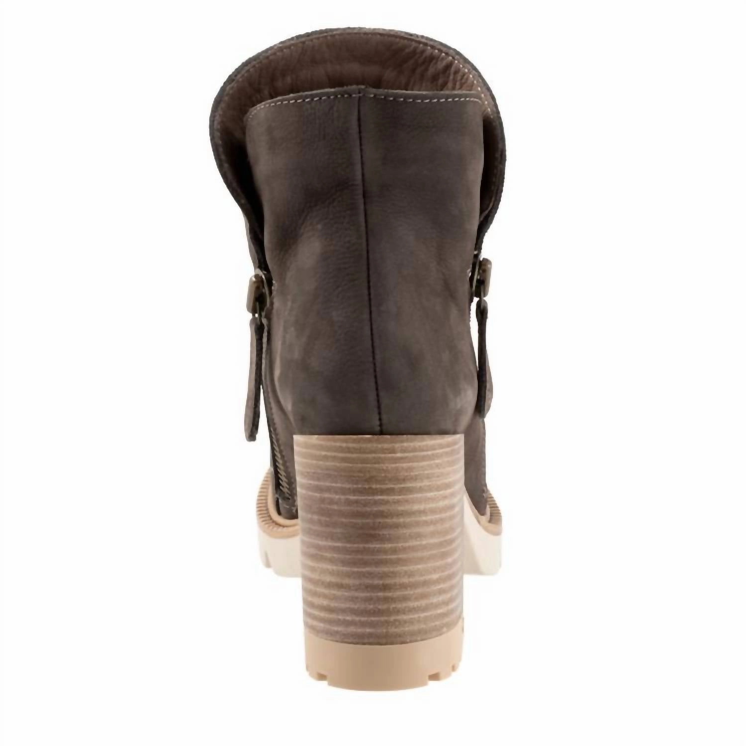 Women's Elliot Boot In Stone Nubuck