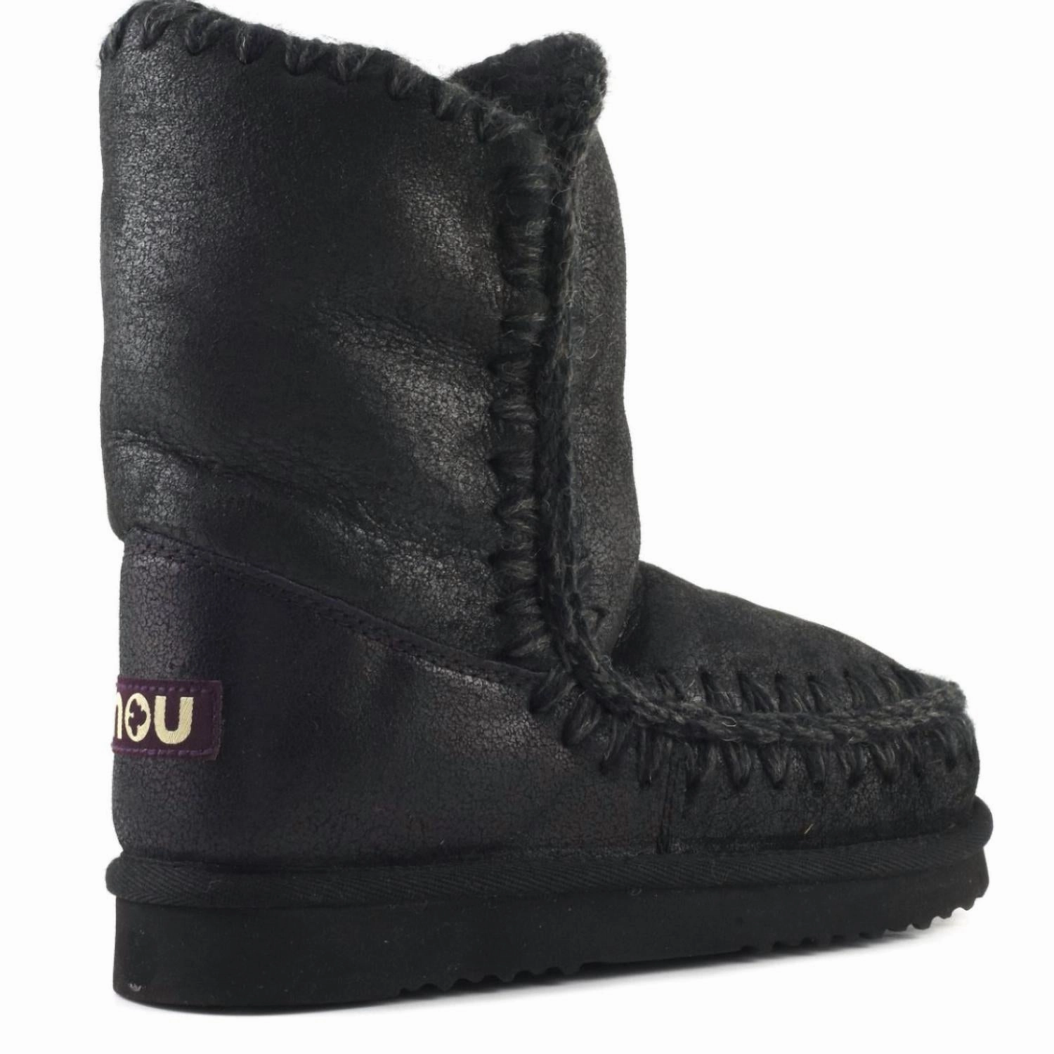 Women's Eskimo 24 Boot In Cracked Black