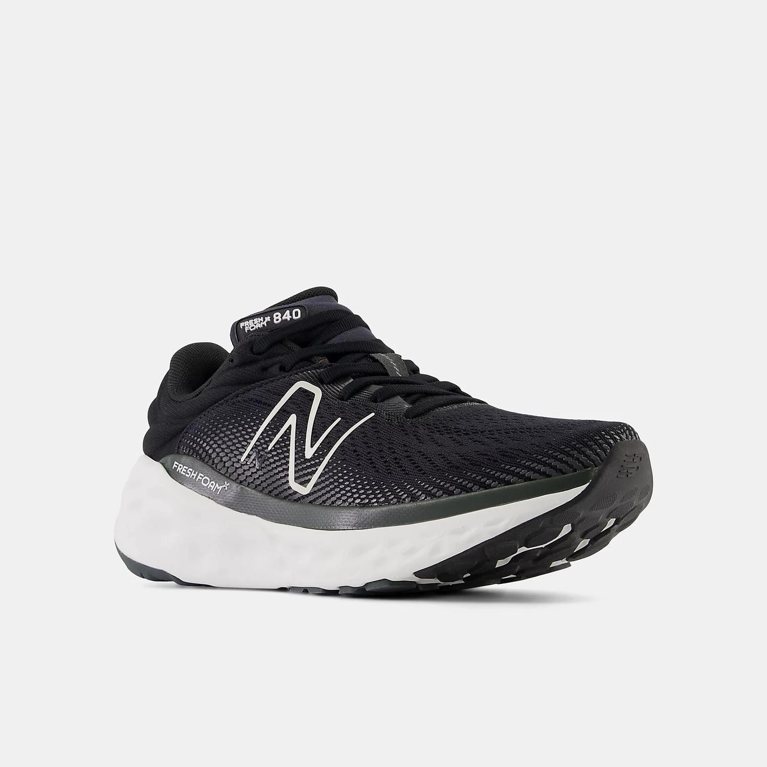 Women's Fresh Foam X 840V1 Running Shoes In Black/magnet
