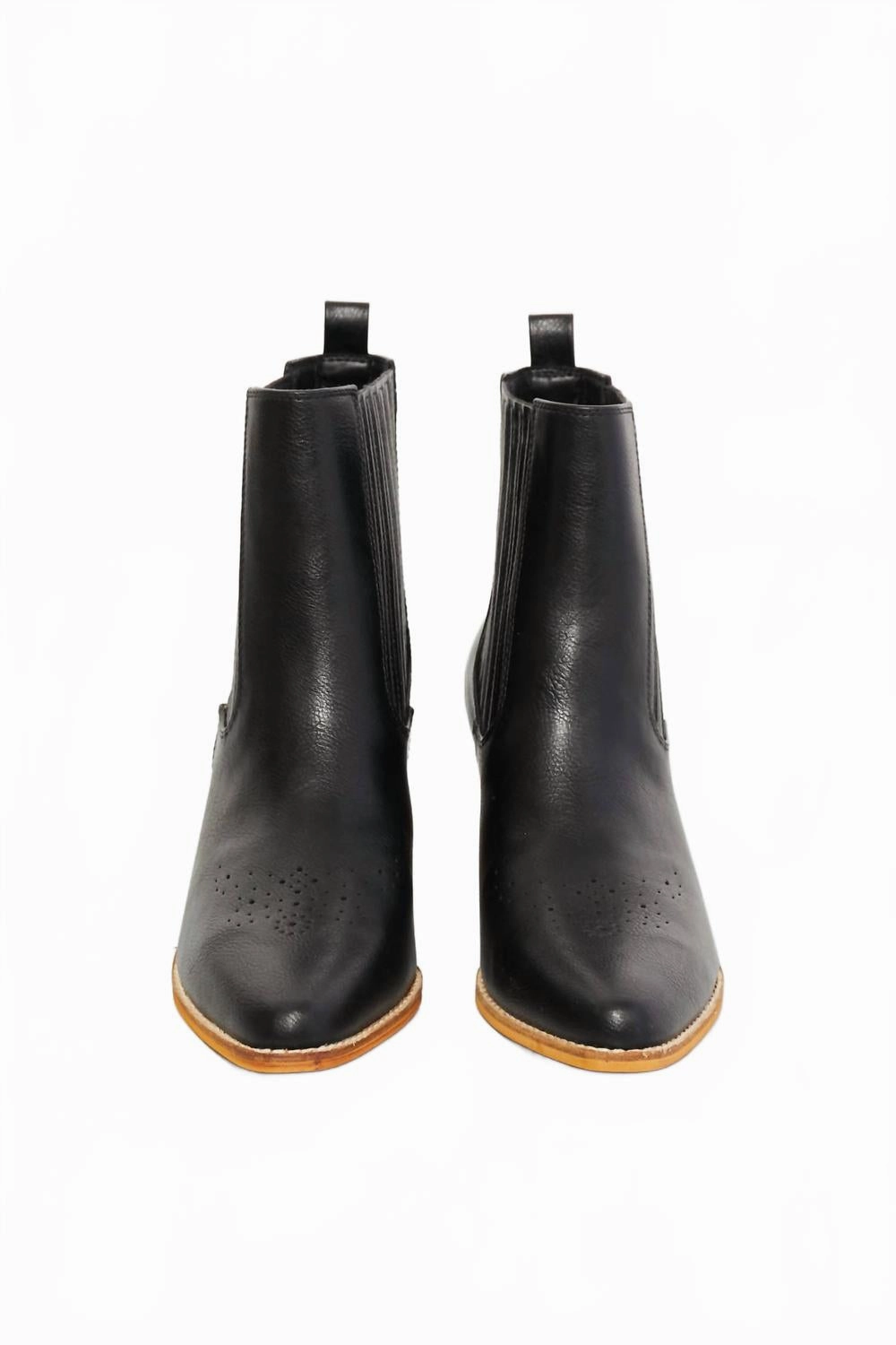Women's Love The Journey Chelsea Boots In Black