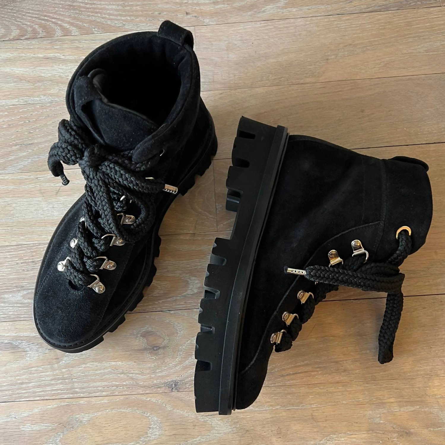 Women's Natalia Mountain Boot In Nero Womens Winter & Rain Boots online