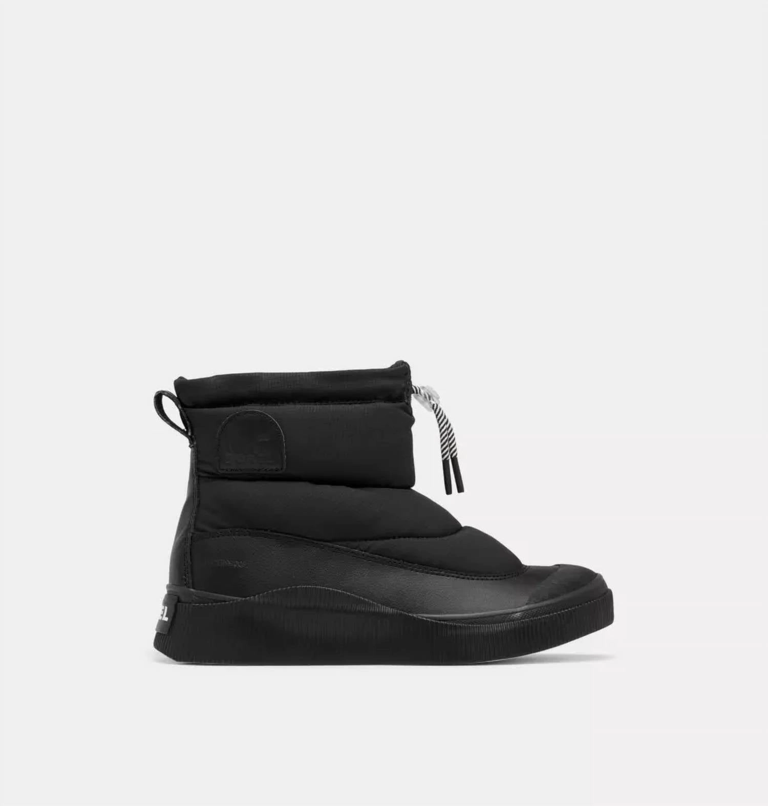 Women's Out N About Iv Puffy Boots In Black / Chalk