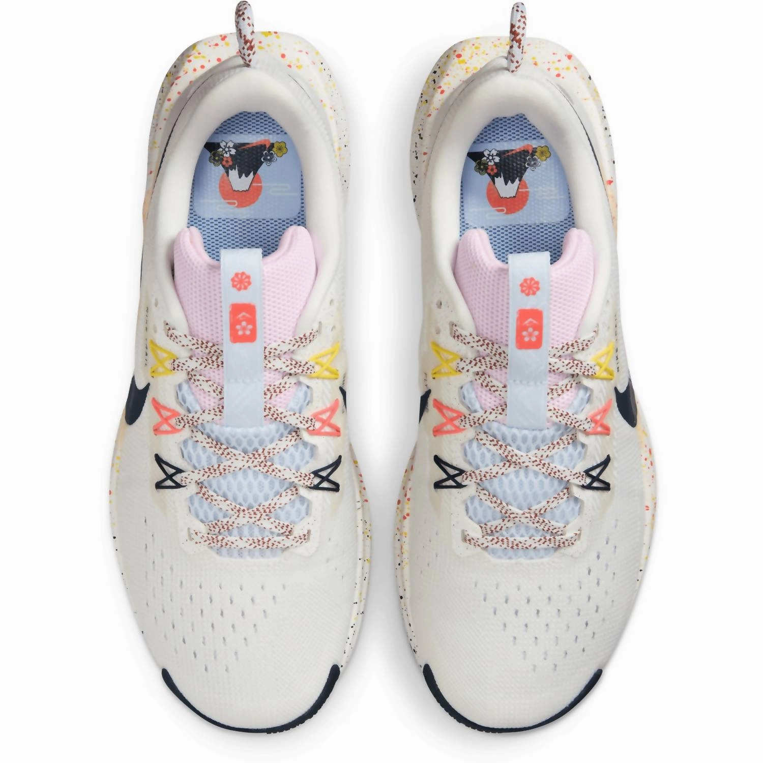 Women's Pegasus Trail 5 Shoes In Summit White