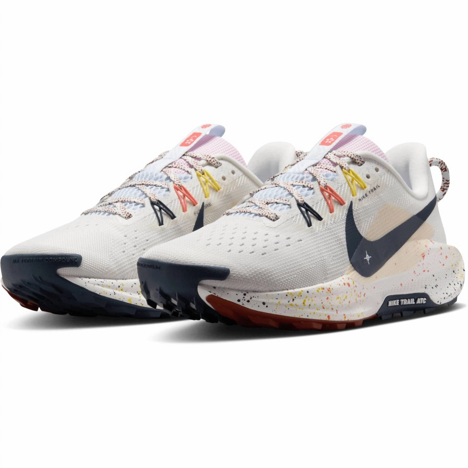 Women's Pegasus Trail 5 Shoes In Summit White