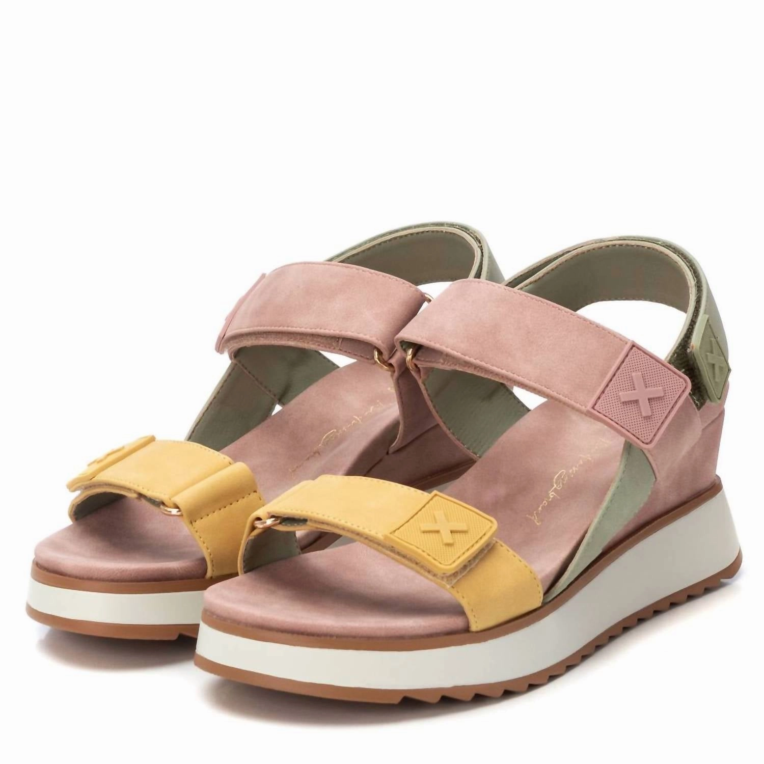 Women's Wedge Sandals In Nude