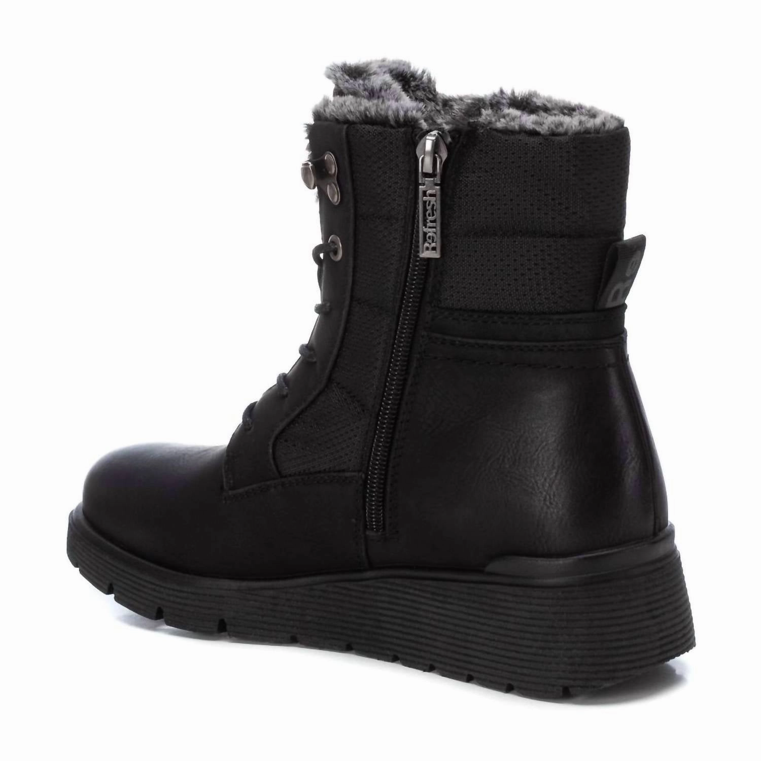 Women's Winter Booties In Black